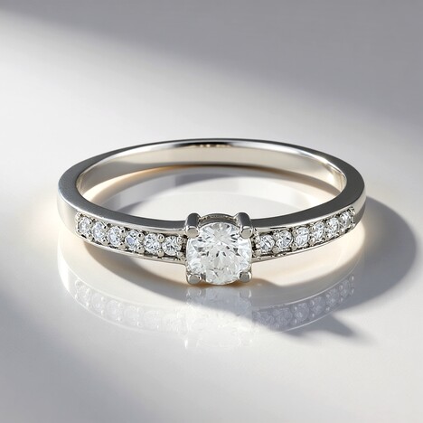 Anello in argento con Zircone