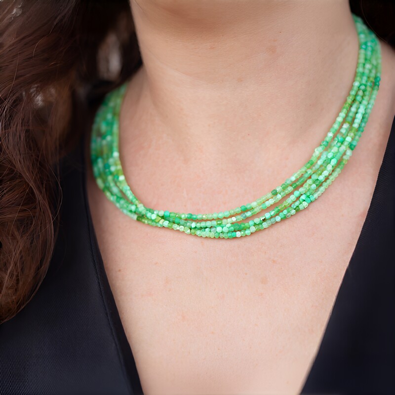 Collar en plata con Crisoprasa