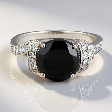 Anello in argento con Ematite Nera