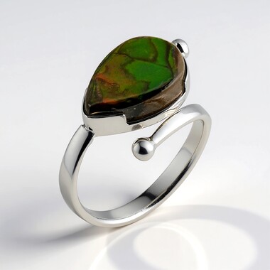 Anillo en plata con Ammolita