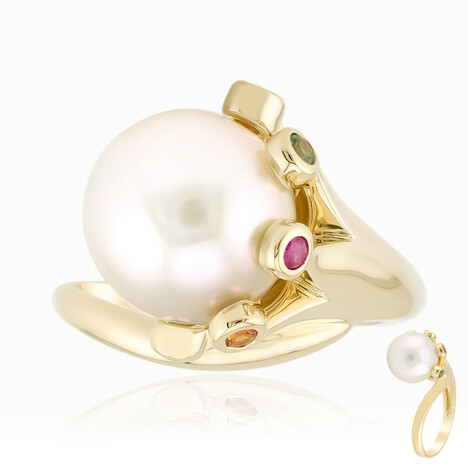 Gouden ring met een witte zuidzee parel (Michelle Albala)