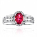 Gouden ring met een Nigeriaanse rubeliet (Mark Kaufman)