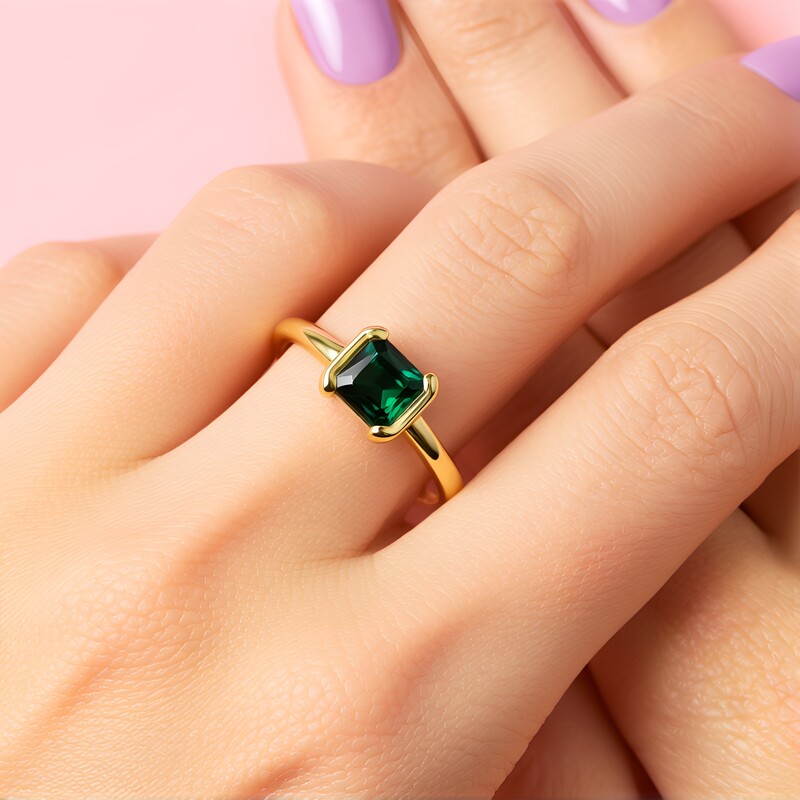 Anillo en plata con Turmalina verde Benedito (Adela Silber)