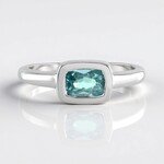 Anello in argento con Zircone Ratanakiri