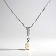 Collar en plata con Perla blanca Freshwater