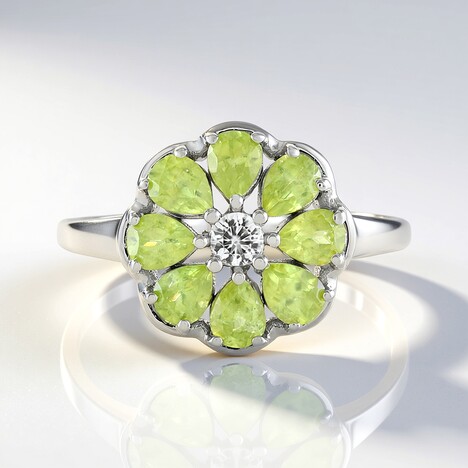 Anello in argento con Sfene