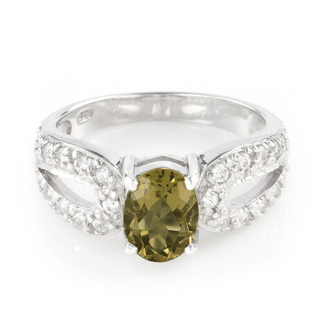 Zilveren ring met een olijven kwarts