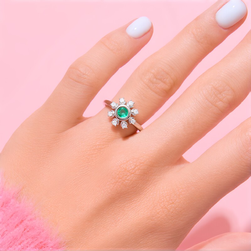 Russischer Smaragd-Silberring