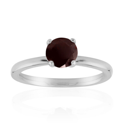 Anello in argento con Granato