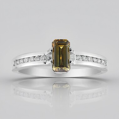 Gouden ring met een Madagaskar Demantoid (de Melo)