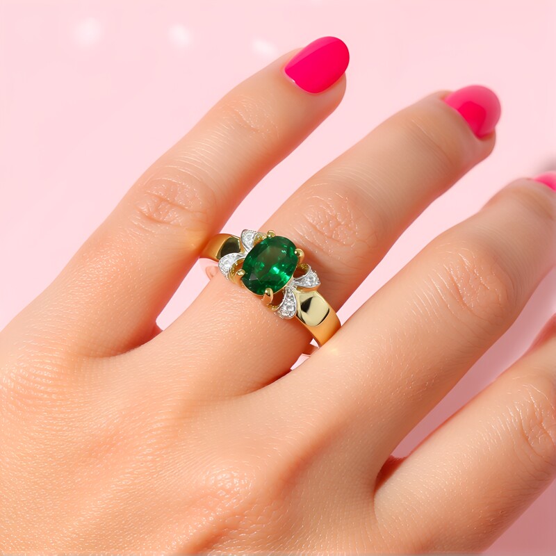 Zilveren ring met een Bahia-smaragd