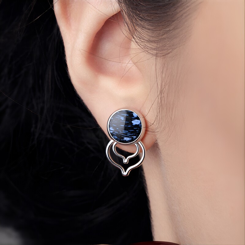 Versteinertes Jambi-Palmenholz-Silberohrringe (Bali Barong)