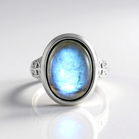 Anello in argento con Labradorite
