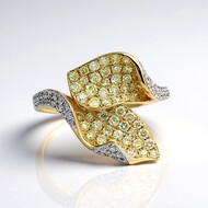 Anillo en oro con Diamante amarillo SI2 (CIRARI)