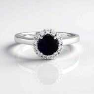 Zilveren ring met een Madagaskar Blauwe Saffier