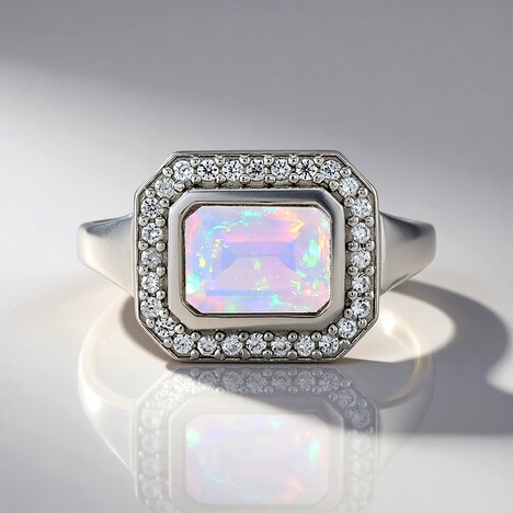 Anello in argento con Opale di Welo