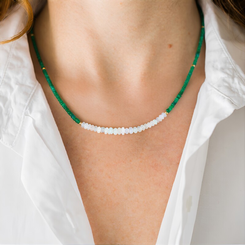 Collar en plata con Ópalo de Welo