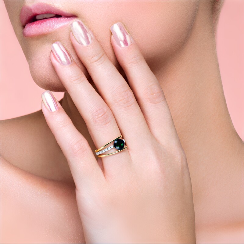 Anello in oro con Opale Mezezo (de Melo Gold)