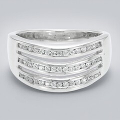 Anello in argento con Zircone