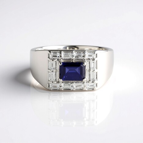 Anello in argento con Iolite