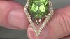 Collar en oro con Peridoto con inclusión de ludwigita (de Melo)
