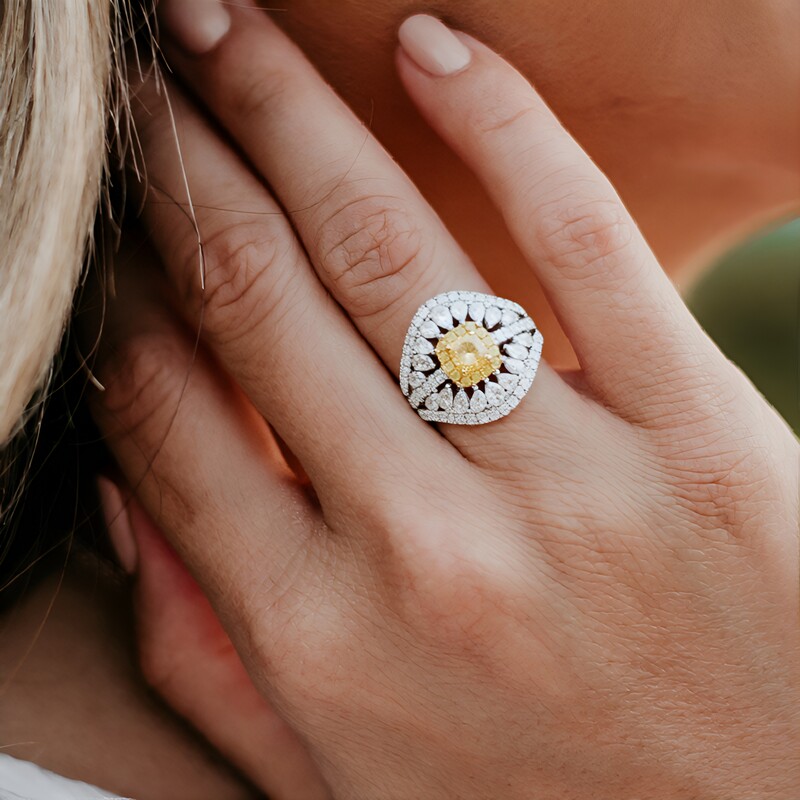 Gelber SI2 Brillant-Goldring (CIRARI)