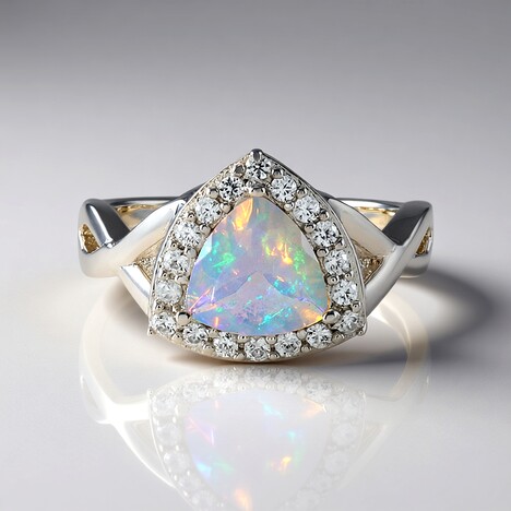Anello in argento con Opale di Welo
