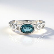 Anillo en plata con Fluorita azul petróleo