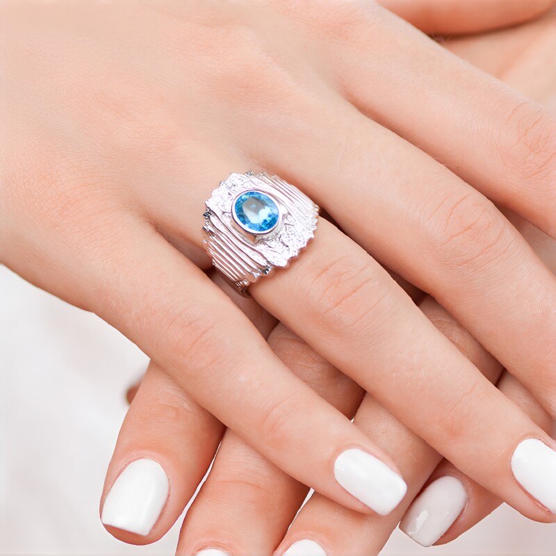 Anillo en plata con Topacio de Marambaia (de Melo Essence)