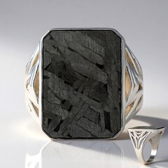 Anello in argento con Meteoriti di Aletai