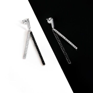 Boucles d'oreilles en argent et Spinelle noir