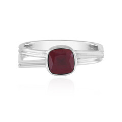 Zilveren ring met een Madagaskar Robijn (de Melo Essence)