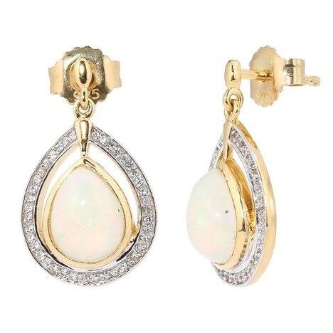 Zilveren oorbellen met Welo-opalen