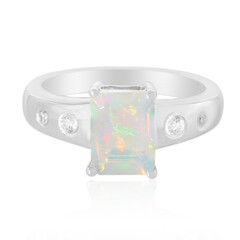 Anello in argento con Opale di Welo