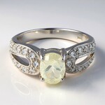 Anello in argento con Ortoclasio