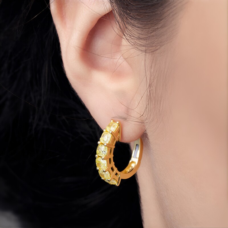 Pendientes en oro con Diamante amarillo SI2 (CIRARI)