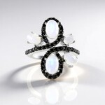 Anello in argento con Pietra di Luna Arcobaleno