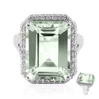 Anillo en plata con Amatista verde