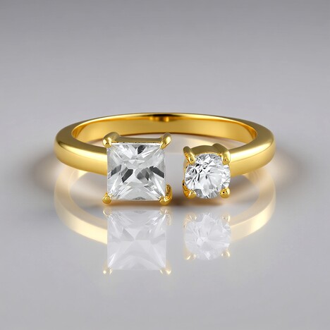 Anello in argento con Zircone