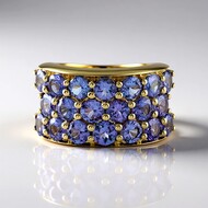 Gouden ring met AAA tanzanieten (de Melo)
