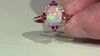 Gouden ring met een AAA Welo-opaal