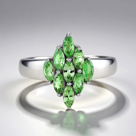 Anello in argento con Tsavorite della Tanzania