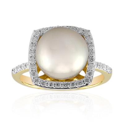 Anello in oro con Perla Akoya (TPC)