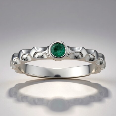 Anello in argento con Smeraldo Russo