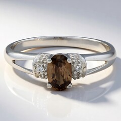 Anello in argento con Zircone Cannella