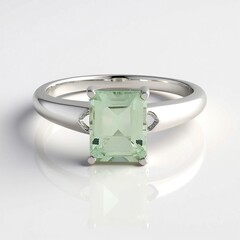 Anello in argento con Ametista Verde