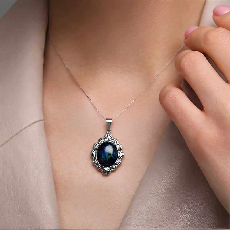 Zilveren hanger met een witte kwarts (Art of Nature)