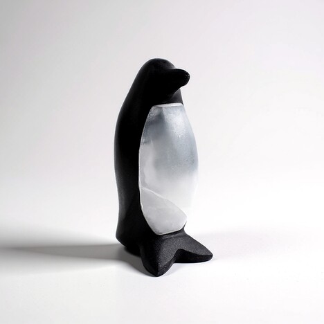 Figura con Calcite Nera