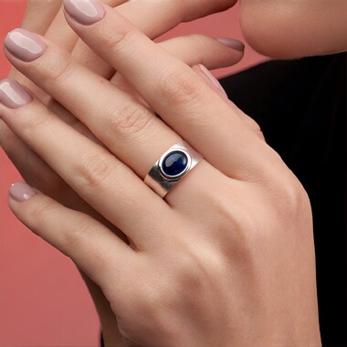 Anillo en plata con Ópalo de Mezezo