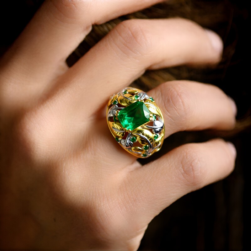 Anillo en plata con Esmeralda de Zambia (Gems en Vogue)